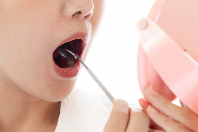 前歯より奥歯が失われやすい理由